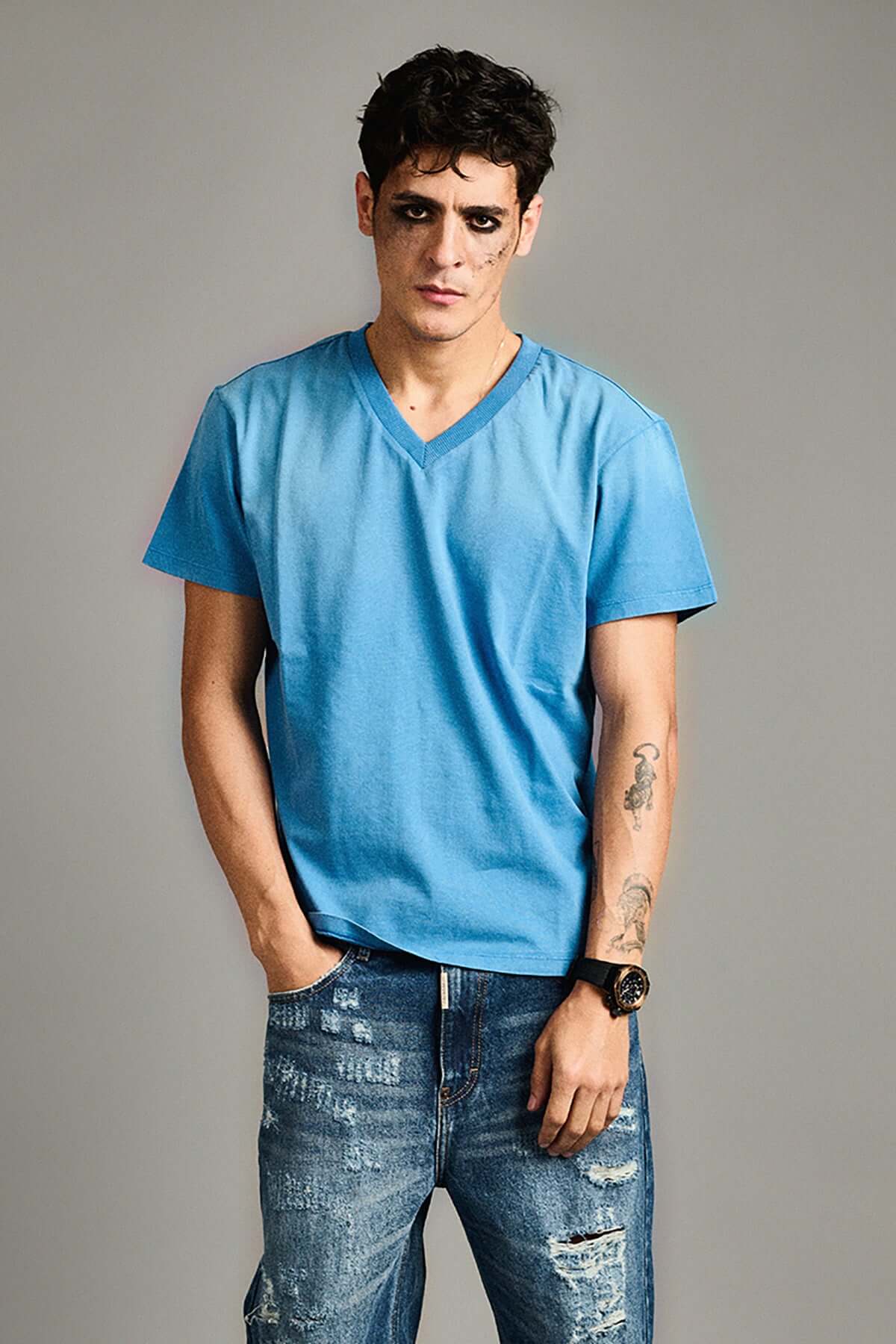 FADED BLUE V-NECK TEE- Unisex - Image 3