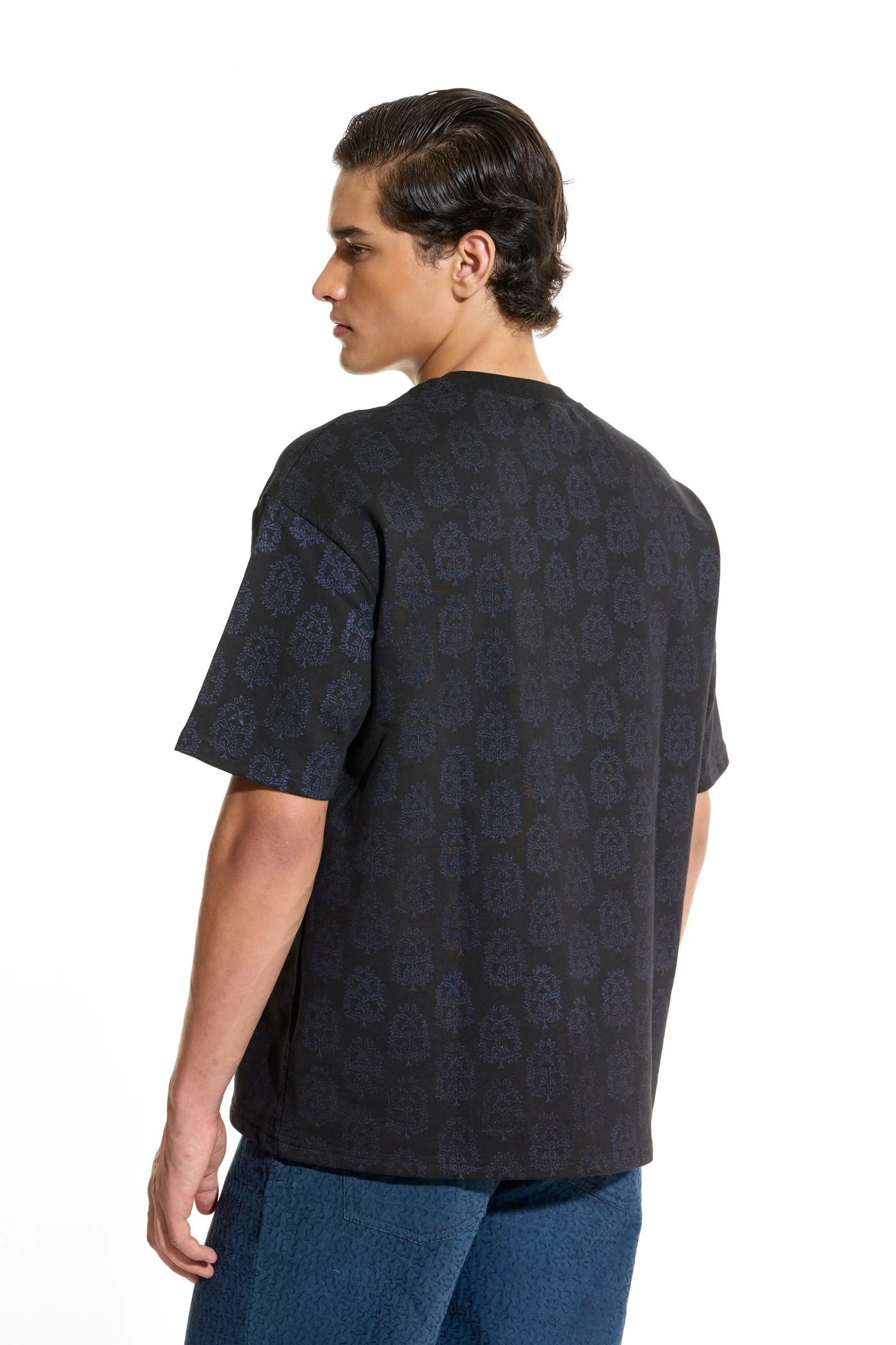 Farak MADE Black T-shirt - Image 6