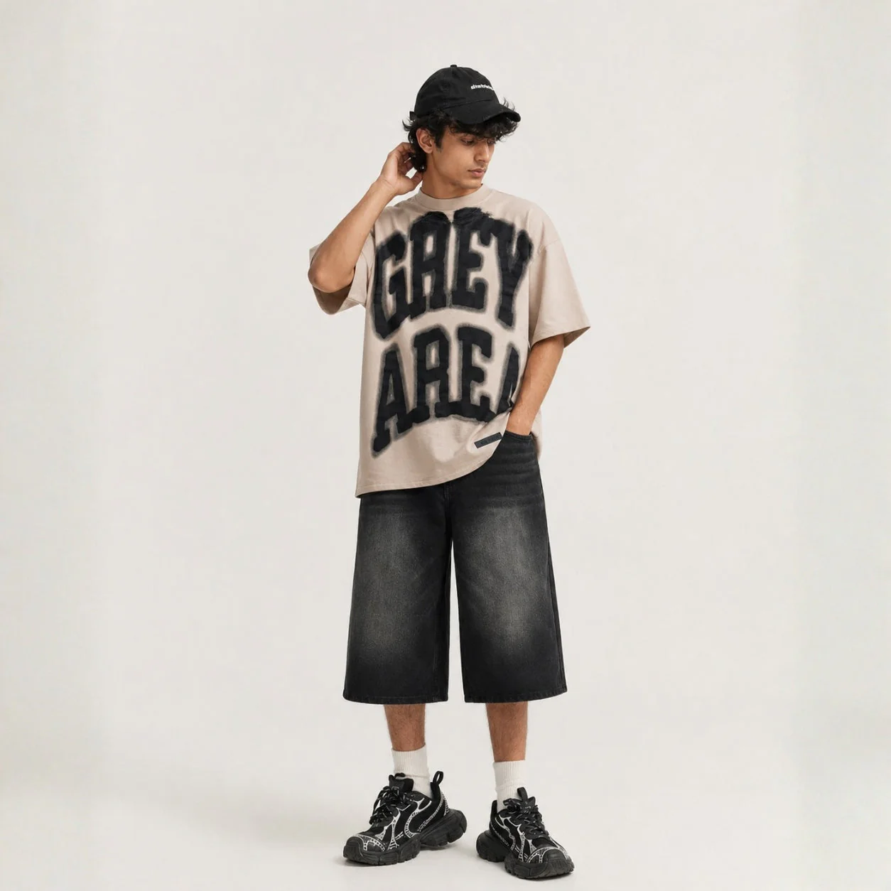 GREY AREA VARSITY TSHIRT - Image 5