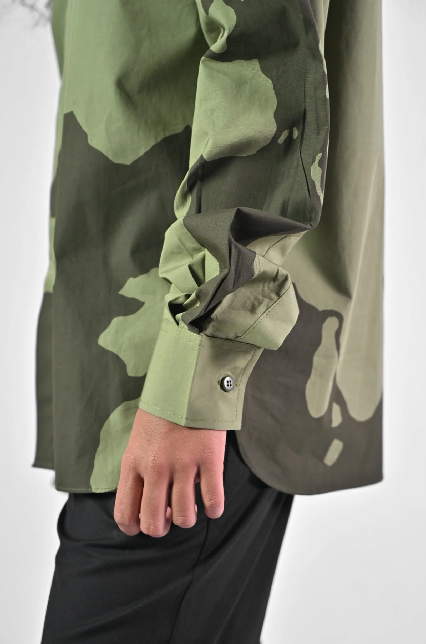HUEMN flesh shirt - Dark Green - Image 10