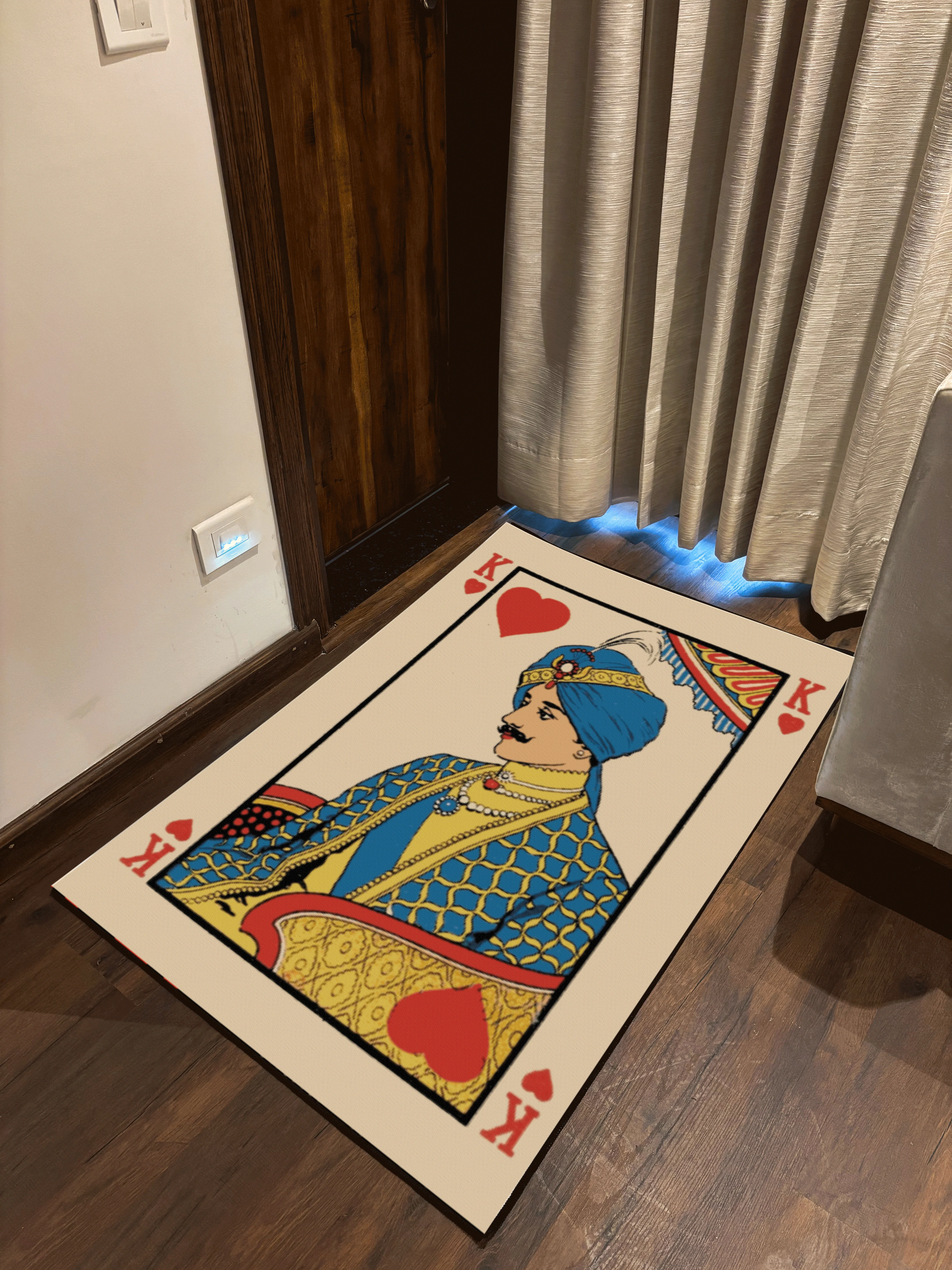 King of hearts Washable Custom Rug - Image 2