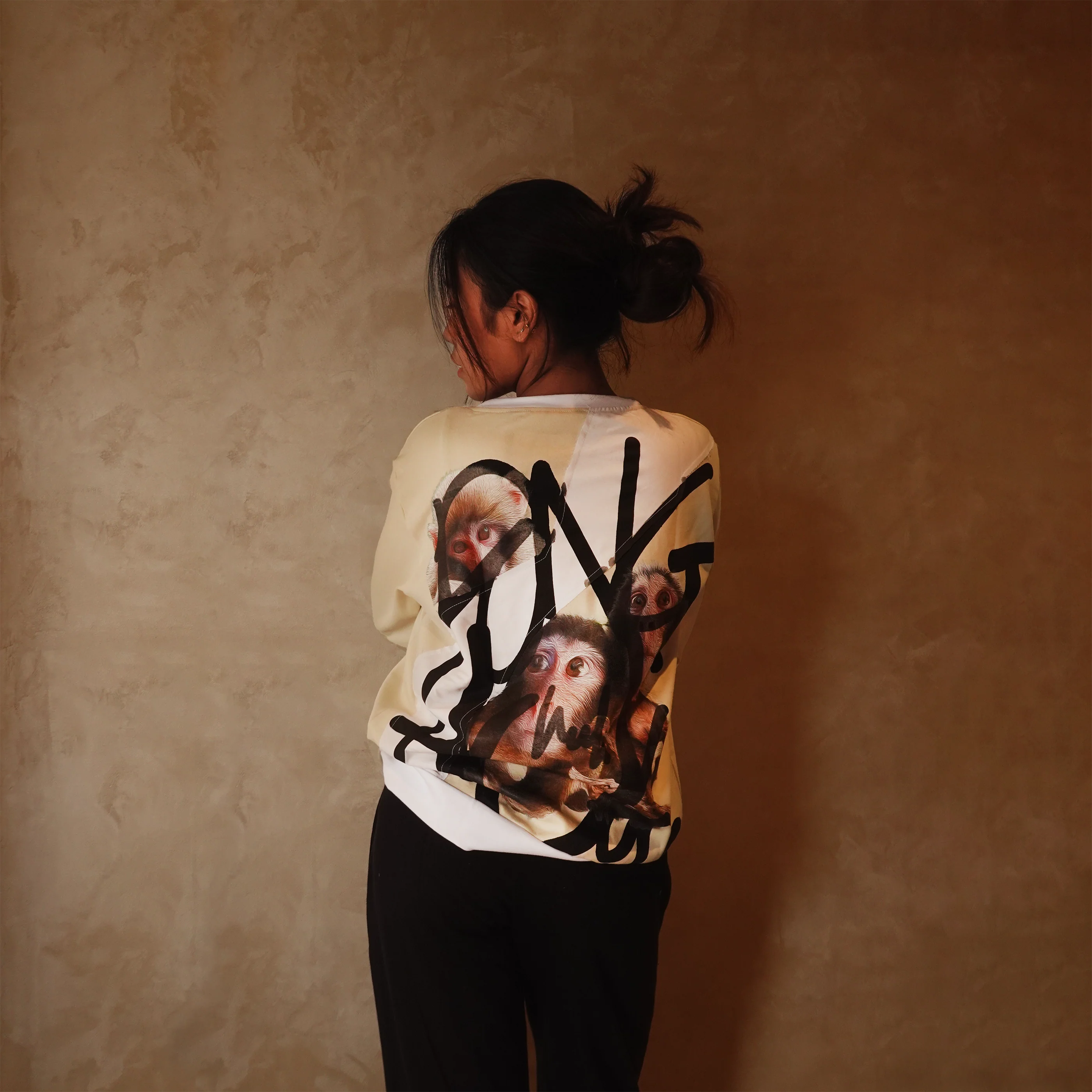 Long Hugs | Sweatshirt - Image 4