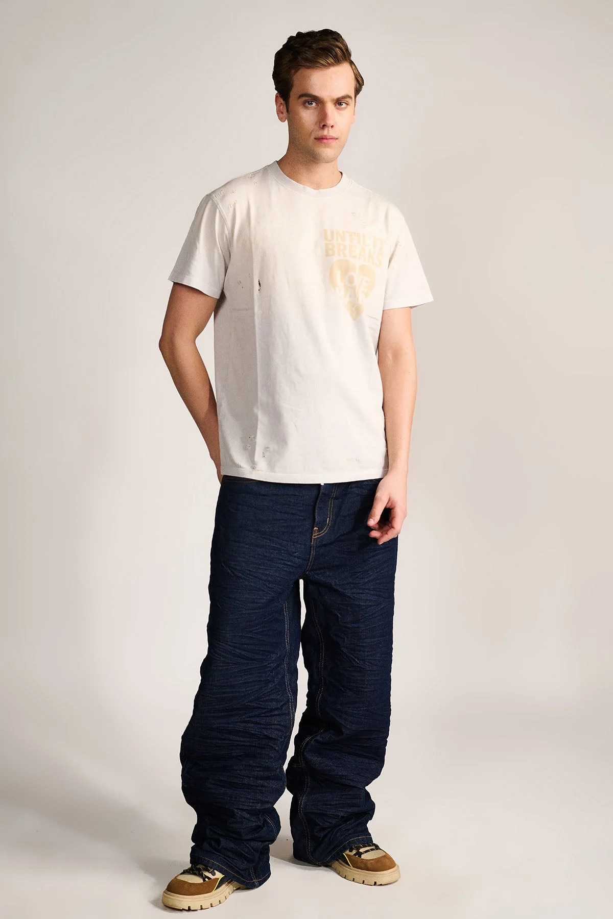 Love Hard Vintage Tee- Dust Grey - Image 6