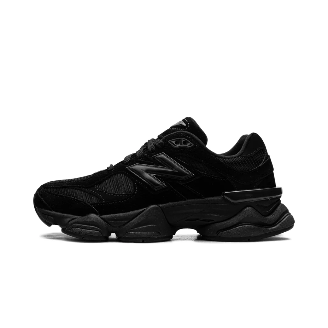 New Balance 9060 Triple Black