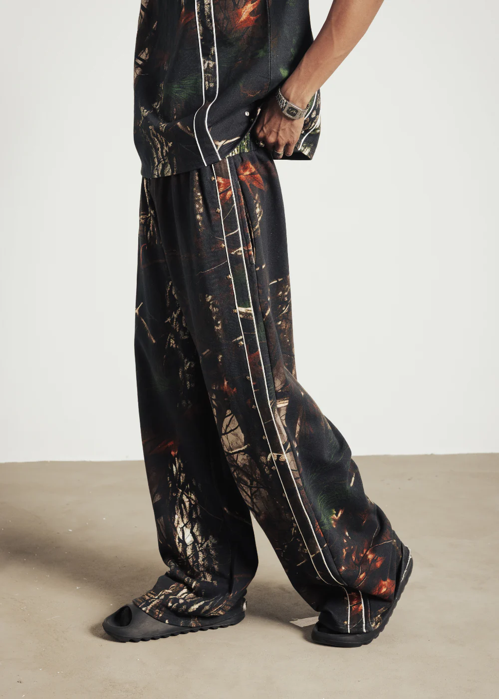 oak stripe sweatpant - Image 2