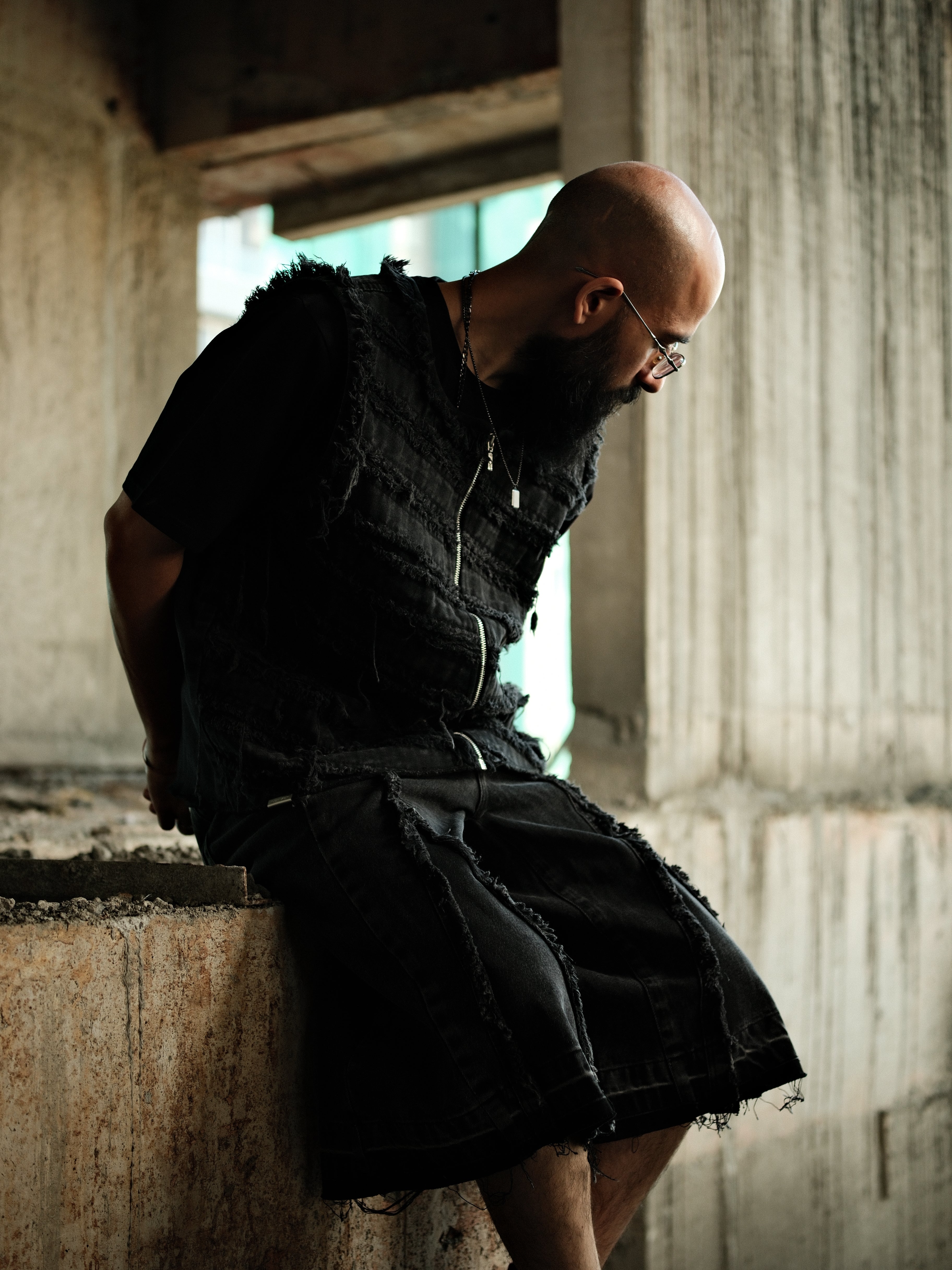 Obsidian Shred - Vests (Black) - Image 5