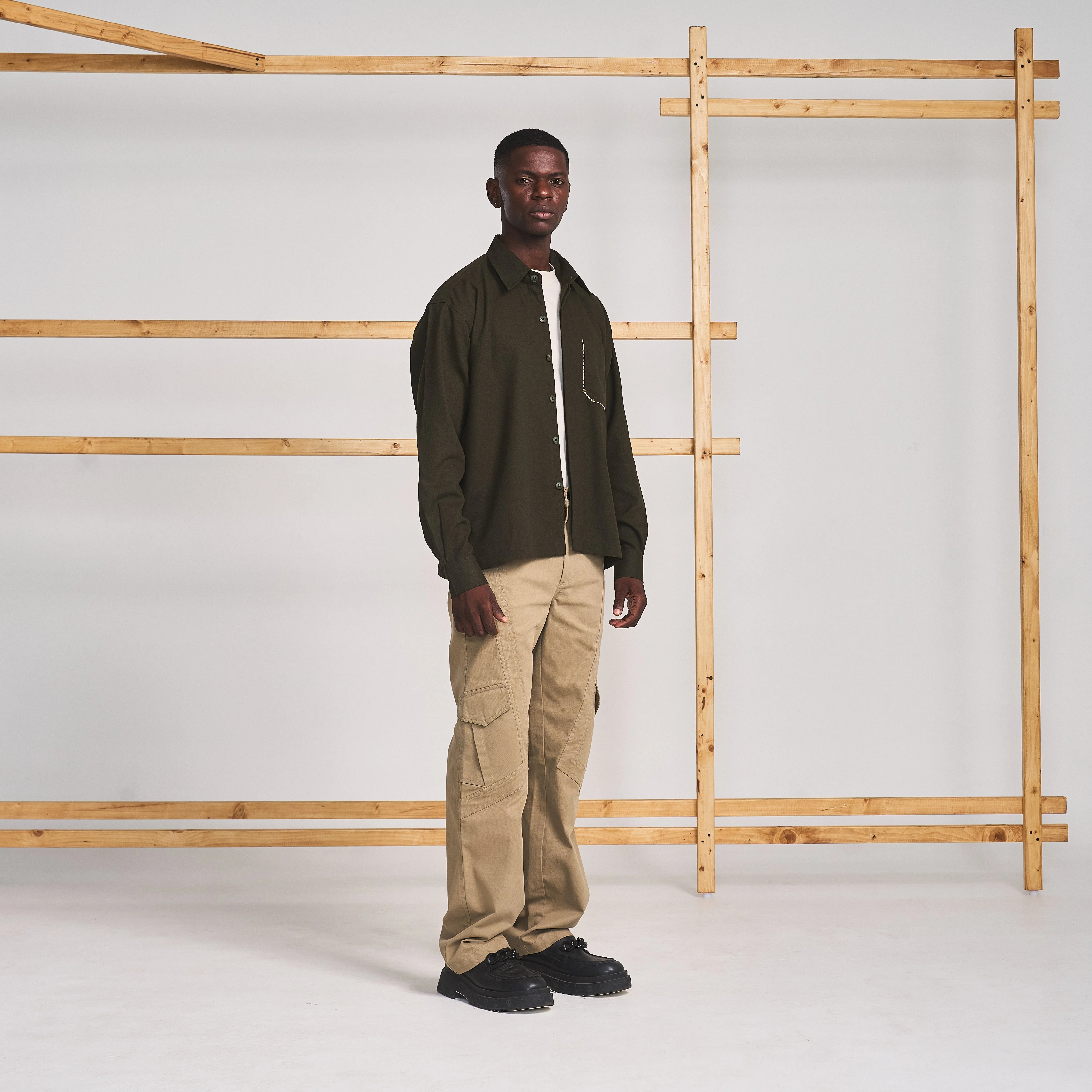 OUT SEAM PANEL CARGO- KHAKI - Image 2