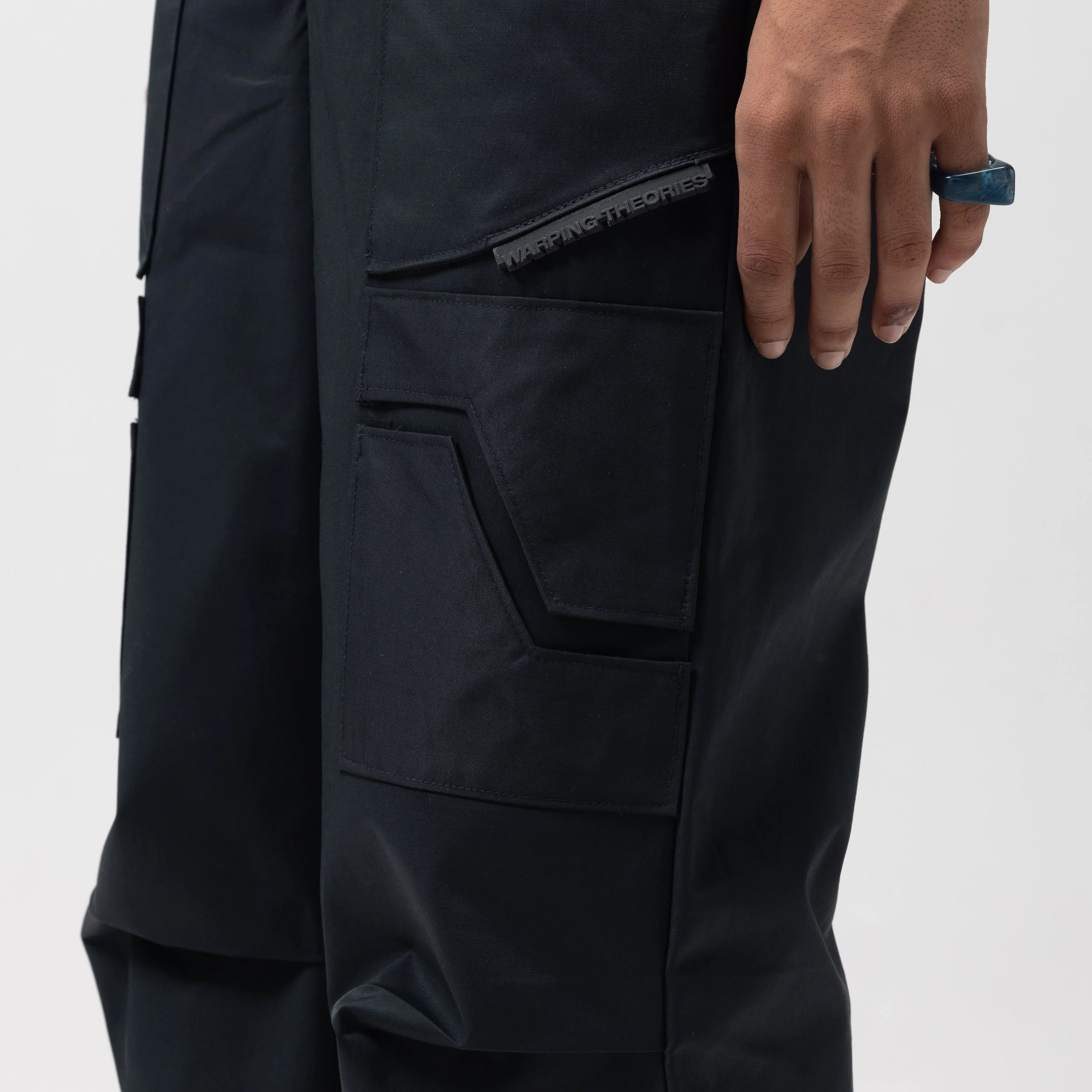 PATCH POCKET PARACHUTE PANTS - ONYX - Image 2