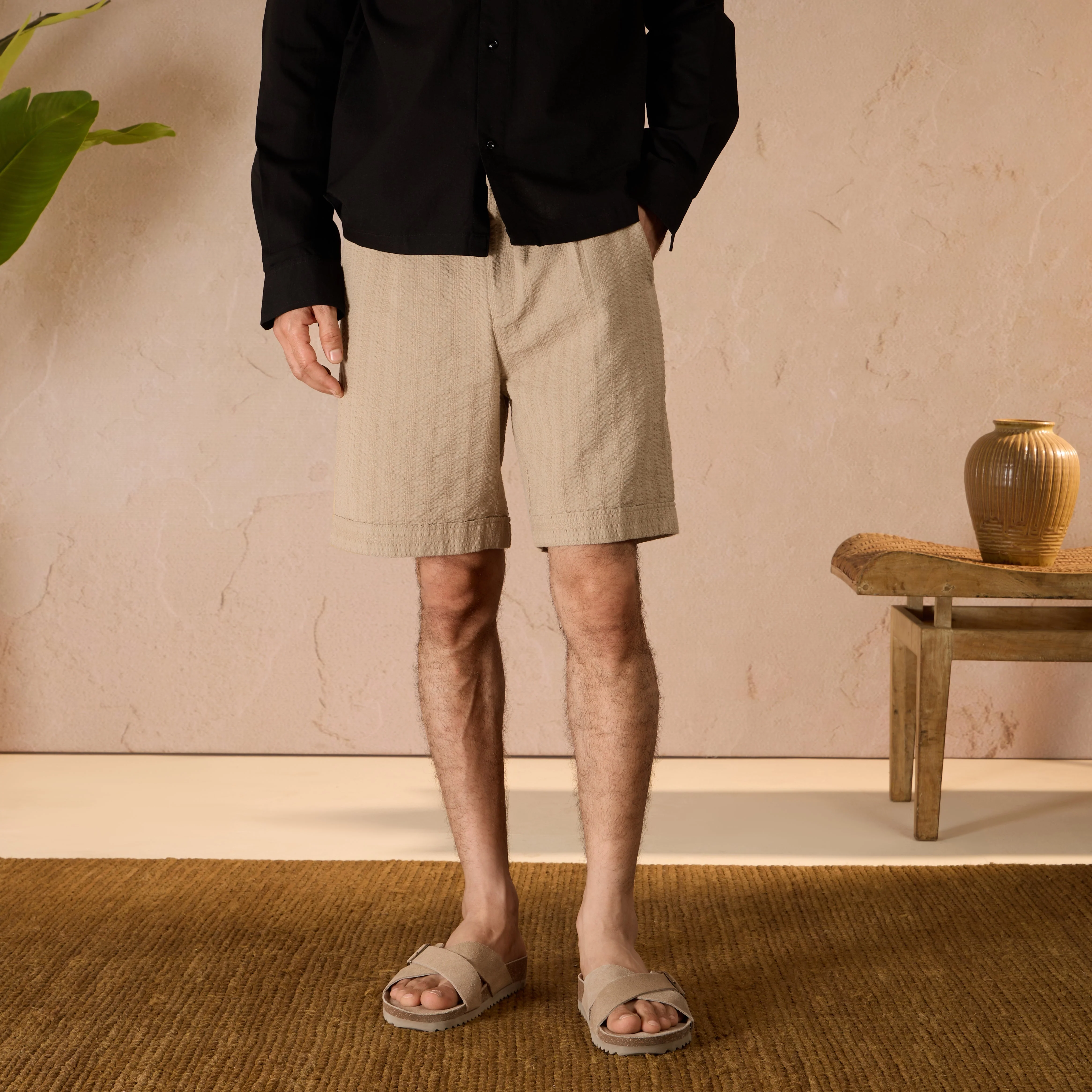 PLEATED TEXTURED COTTON SHORTS - KHAKI