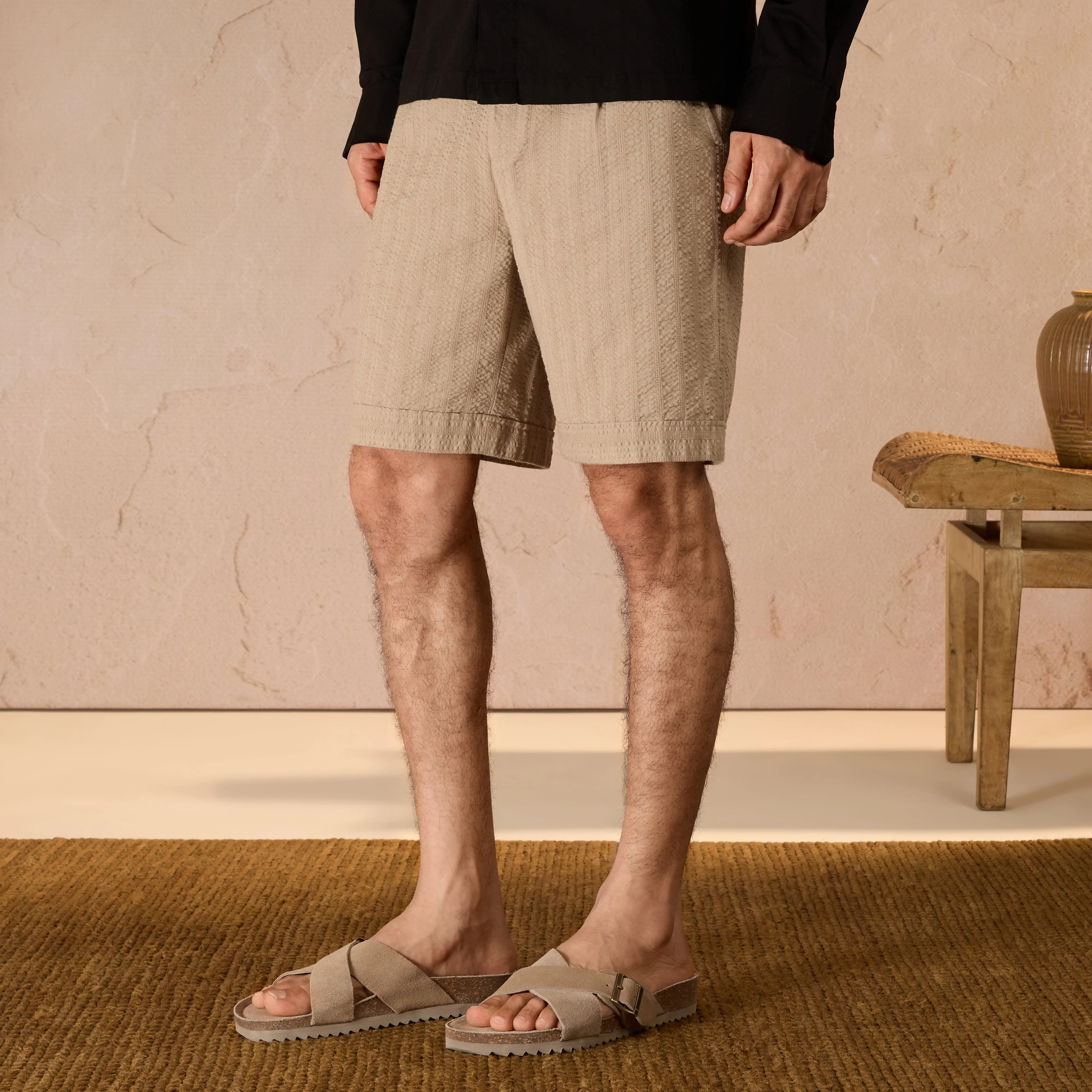 PLEATED TEXTURED COTTON SHORTS - KHAKI - Image 4