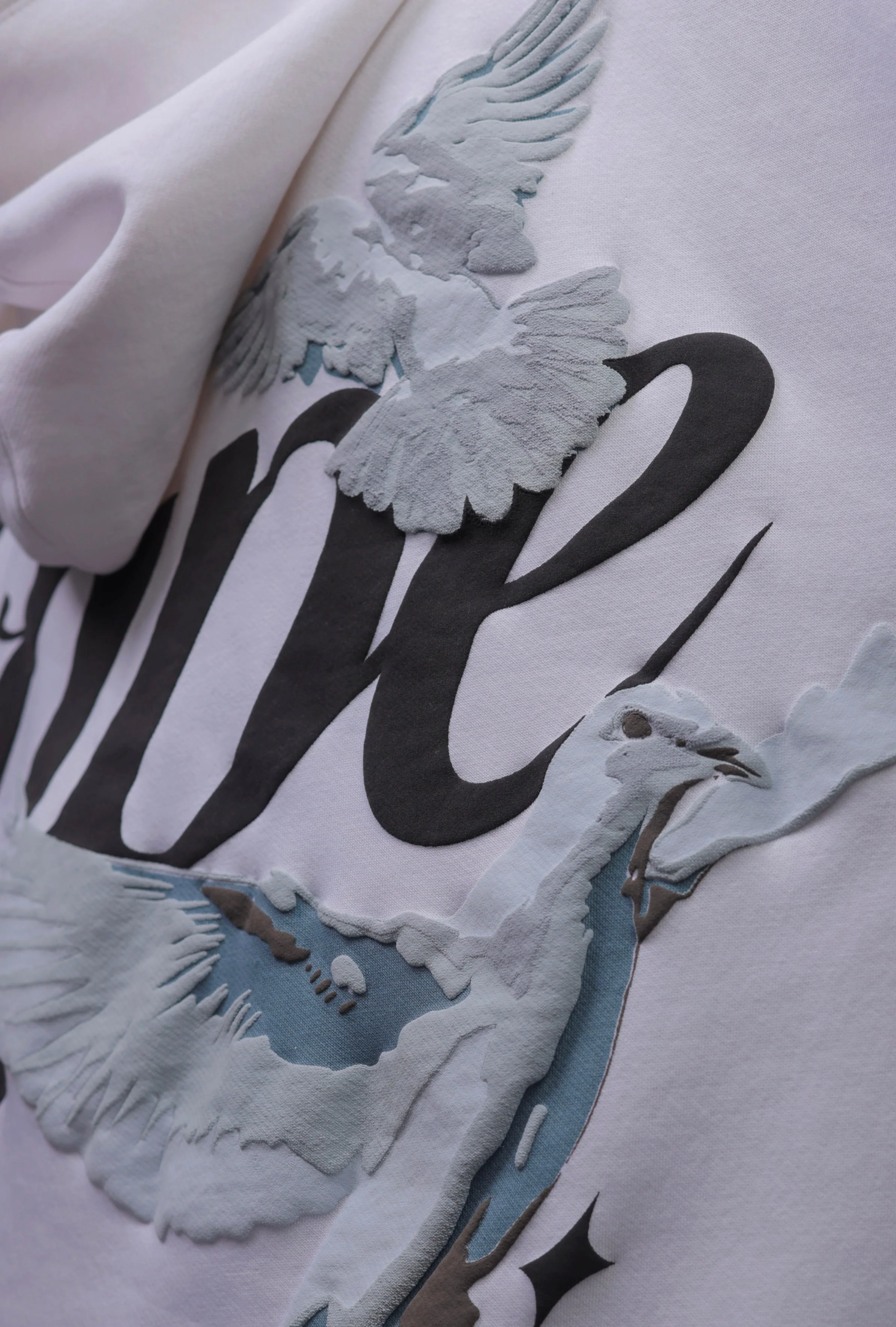 SILVER WINGS HOODIE - Image 4