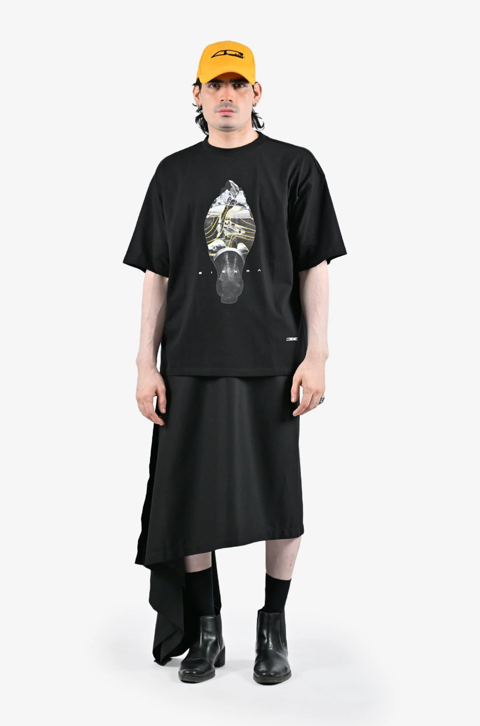 Tata Sierra x HUEMN horse-printed t-shirt - Image 7