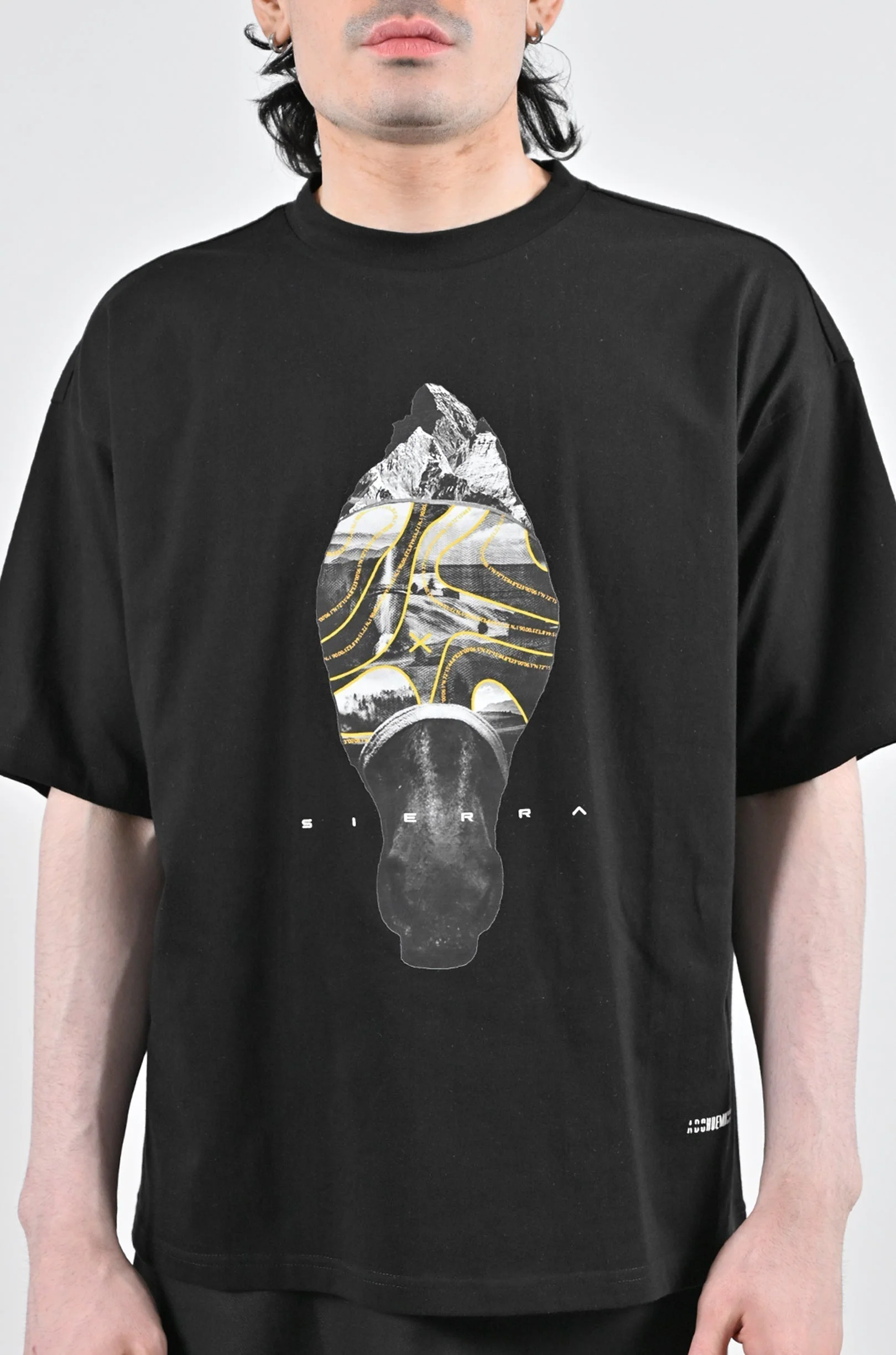 Tata Sierra x HUEMN horse-printed t-shirt - Image 9