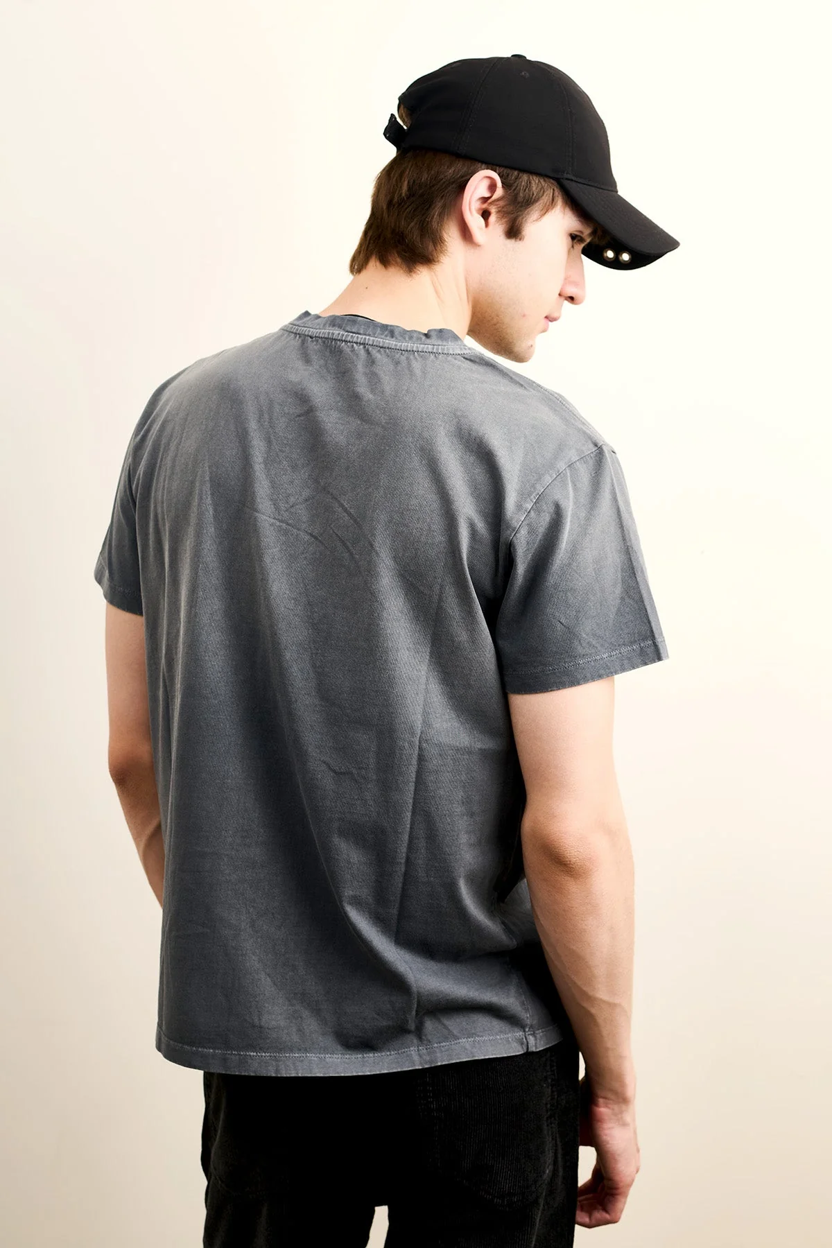 THE SILENCE — V-NECK TEE - Image 7