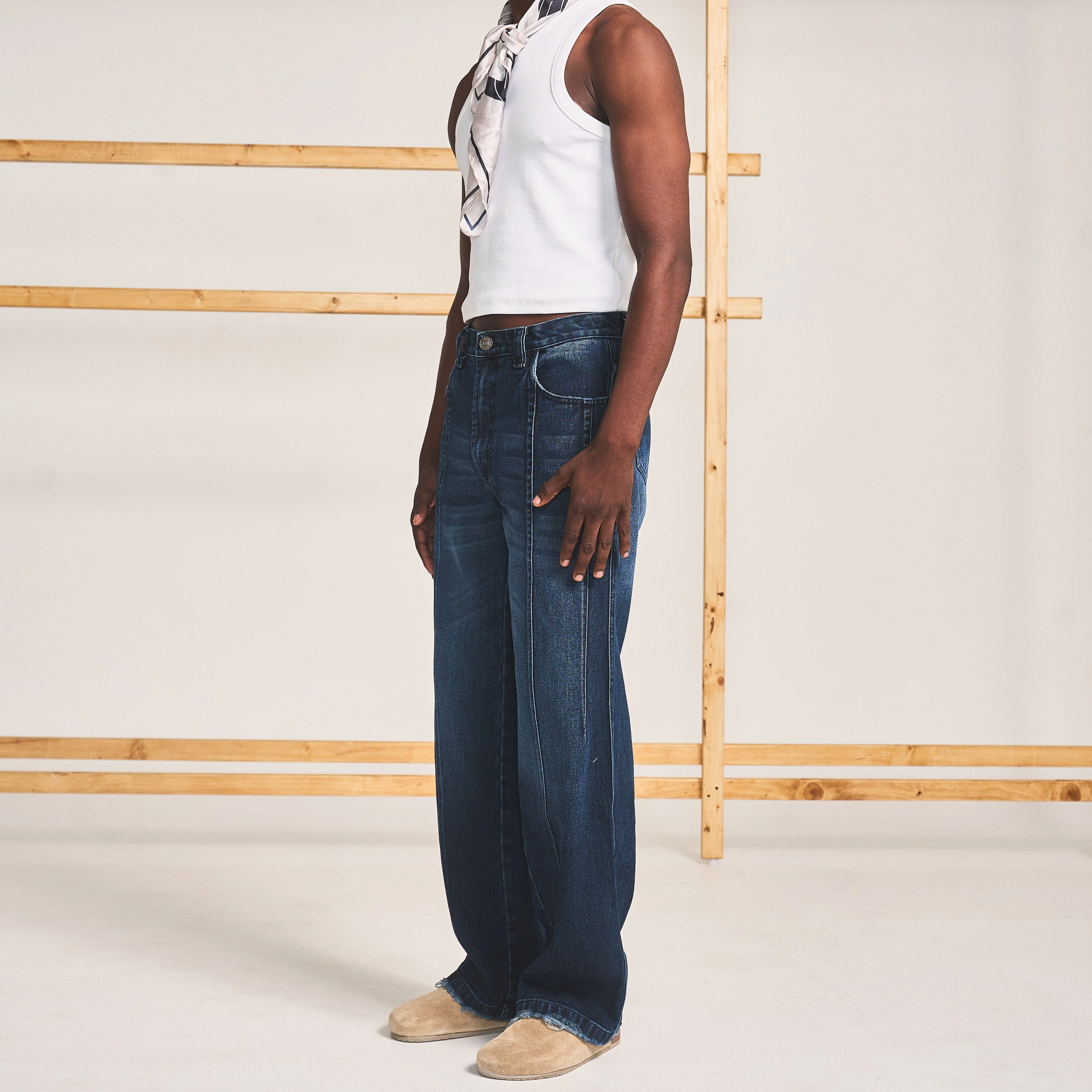 WHISKERED STRAIGHT LEG JEANS - Image 3