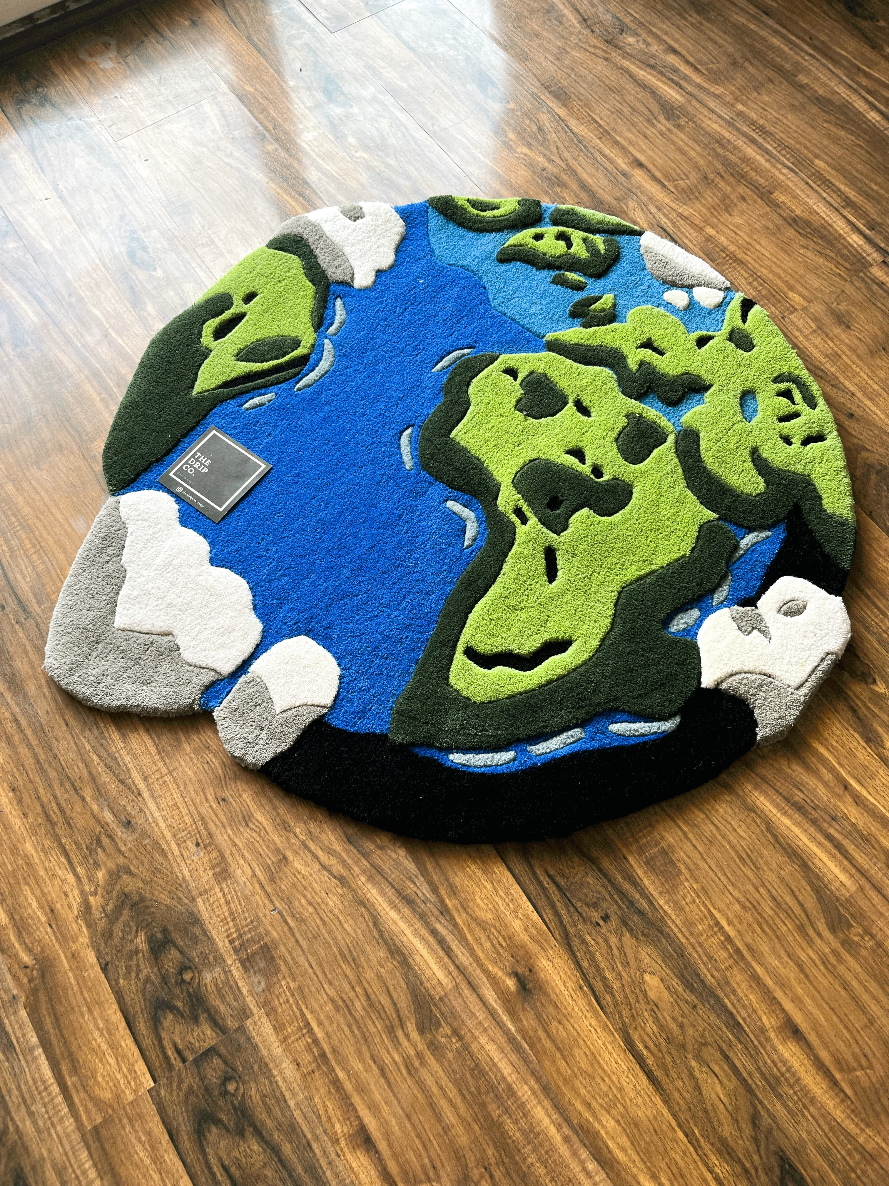 World high Low  Hand Tufted Custom Rug - Image 3