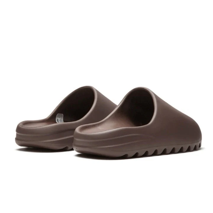 Yeezy Slide Soot - Image 3